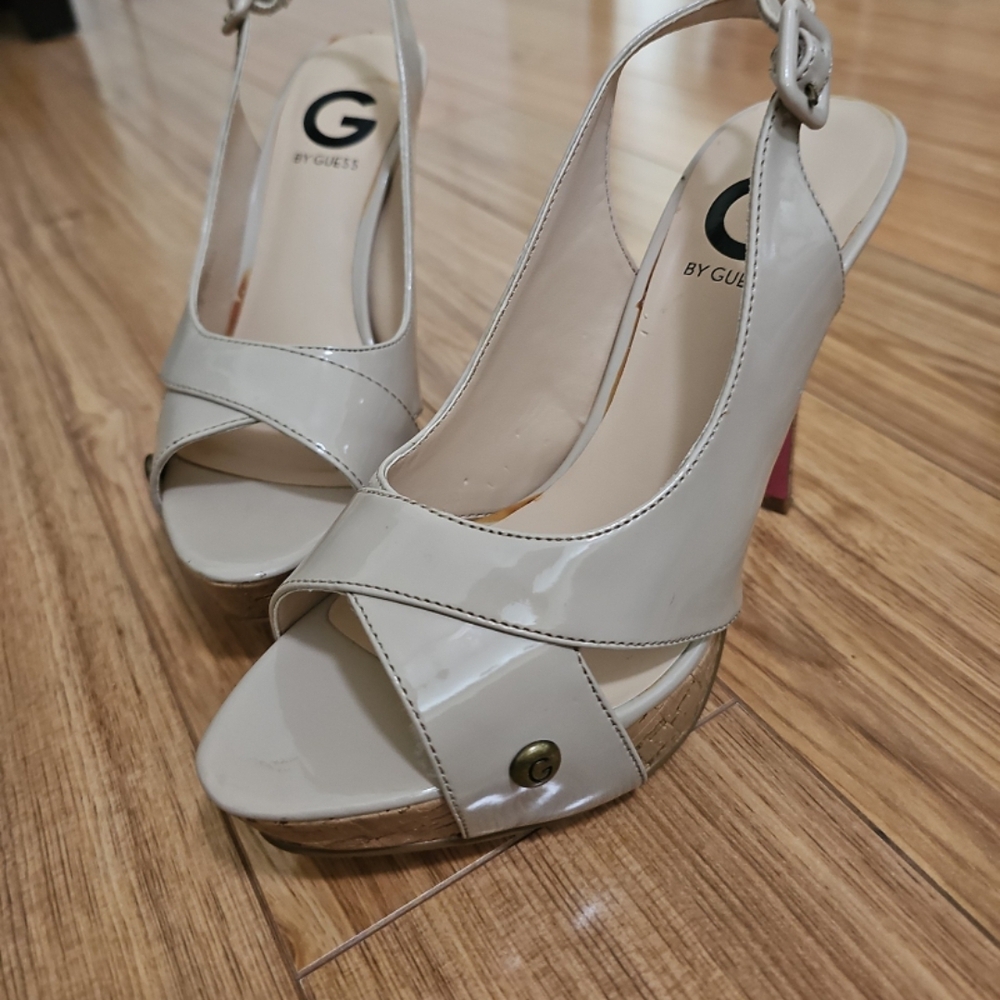 G by Guess Beige and Red Heels - Picture 12 of 12